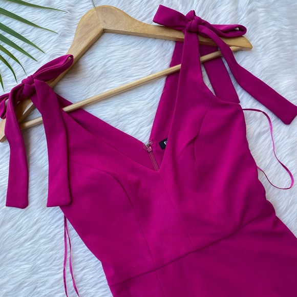 🌻EXPRESS hot pink mini dress. - Picture 4 of 7